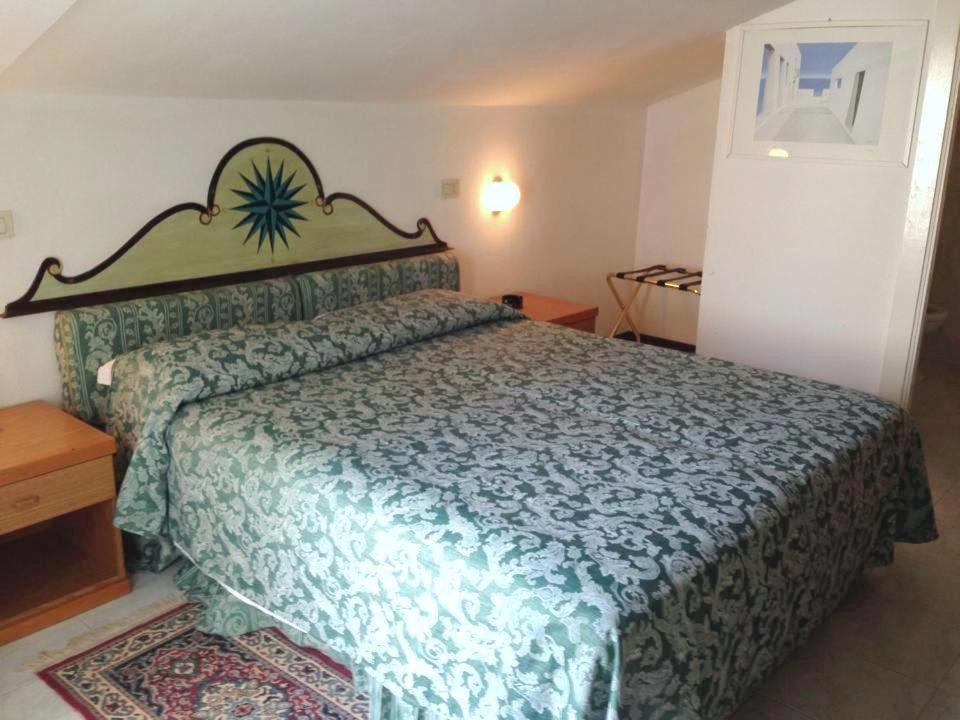 La Residenza Del Grand Hotel Gabicce Mare Rum bild